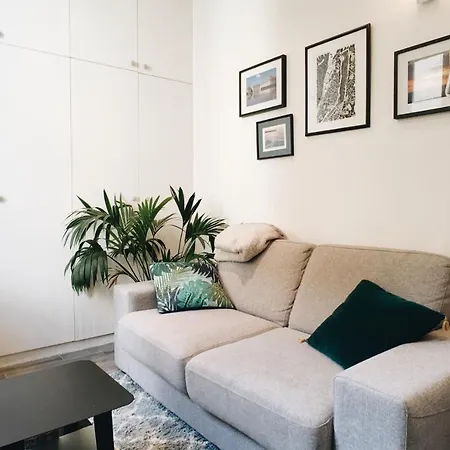 Apartment Hostnfly - Lovely Flat Next To Saint Lazare *