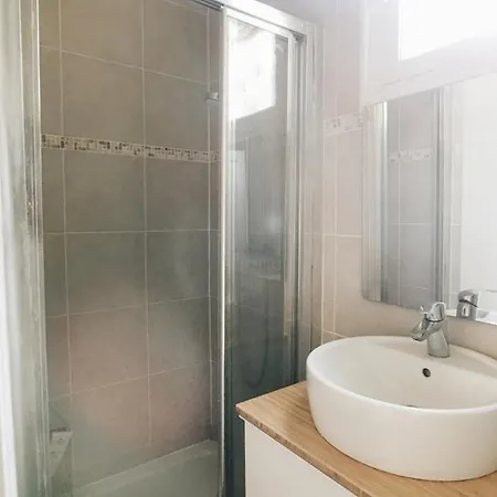 Apartment Hostnfly - Lovely Flat Next To Saint Lazare